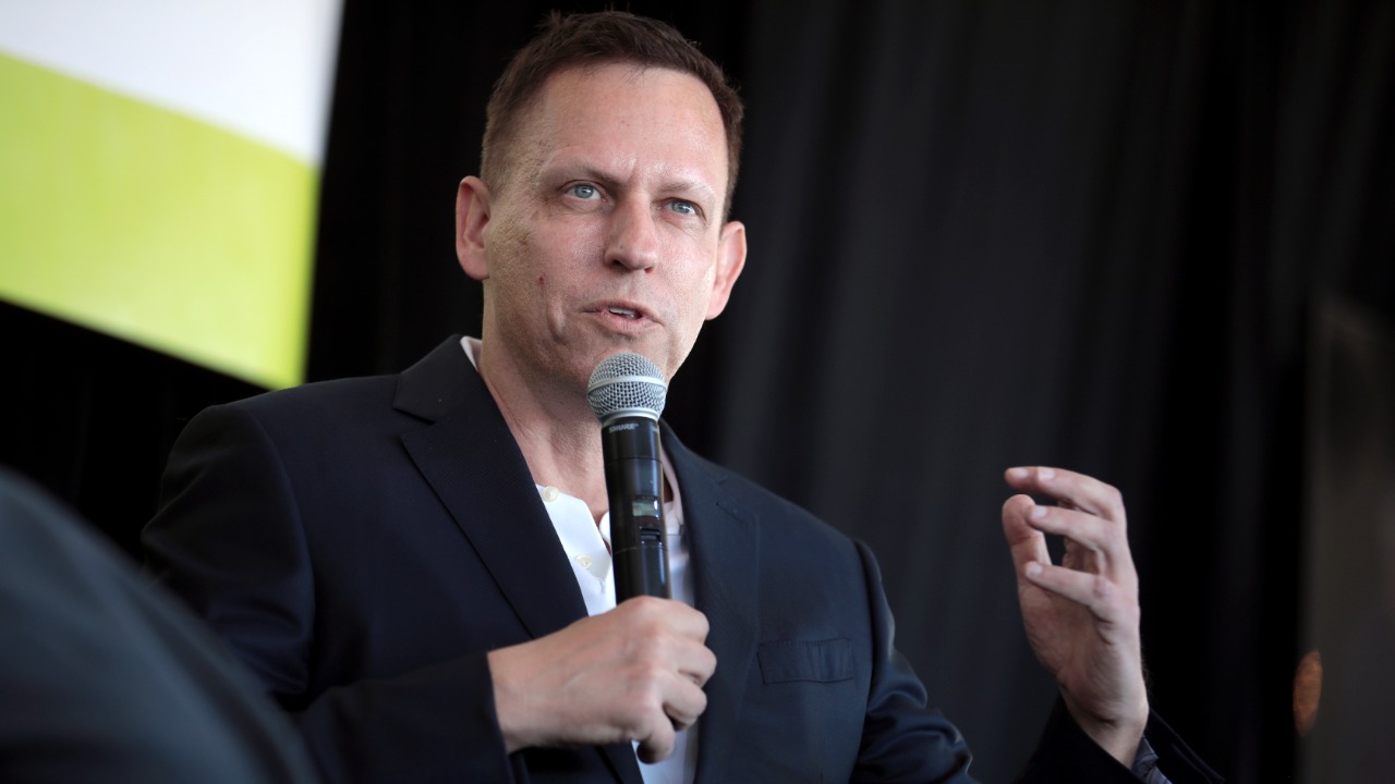 Billionaire Peter Thiel dumps Nvidia and snaps up 2 red-hot AI stocks instead