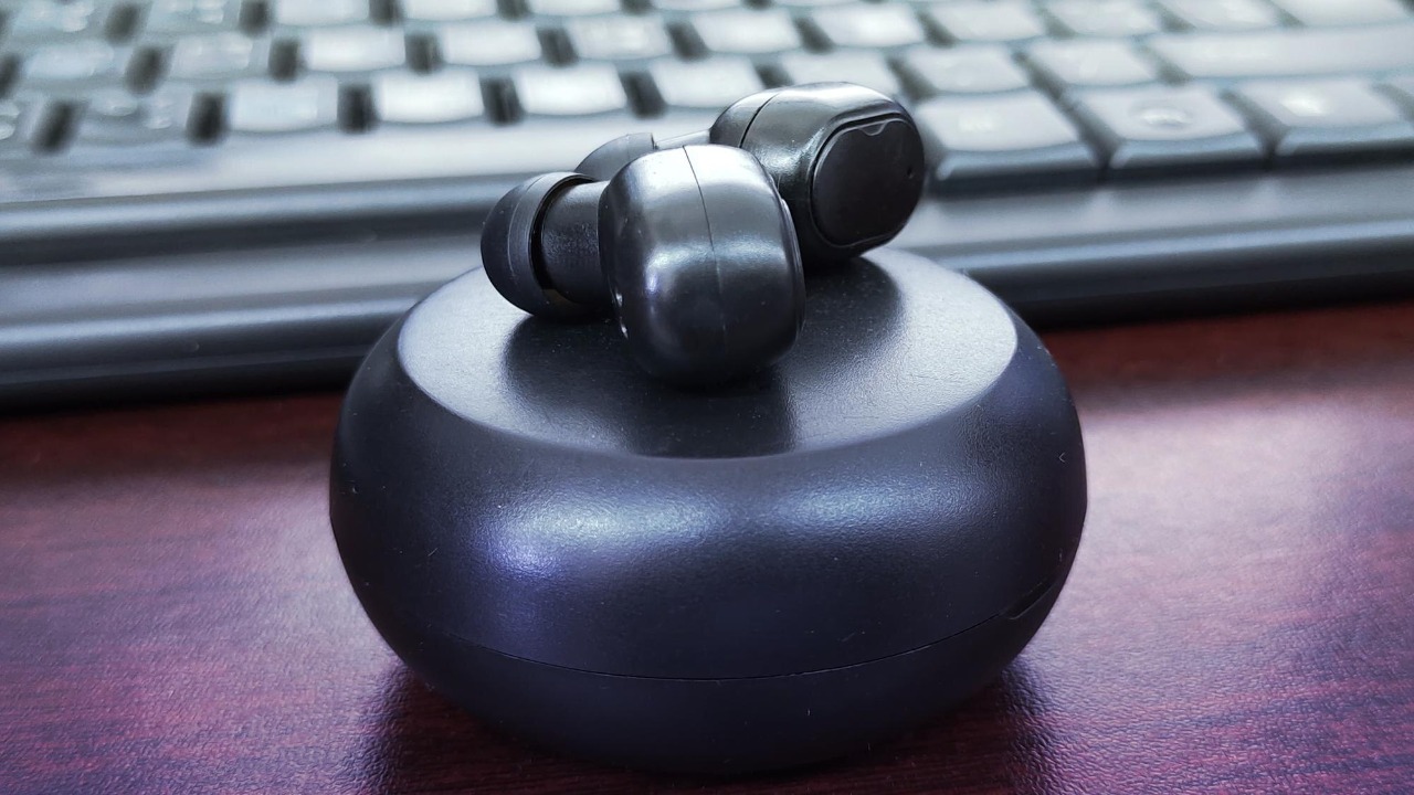 New earbud flaw lets hackers eavesdrop from afar how to lock it down