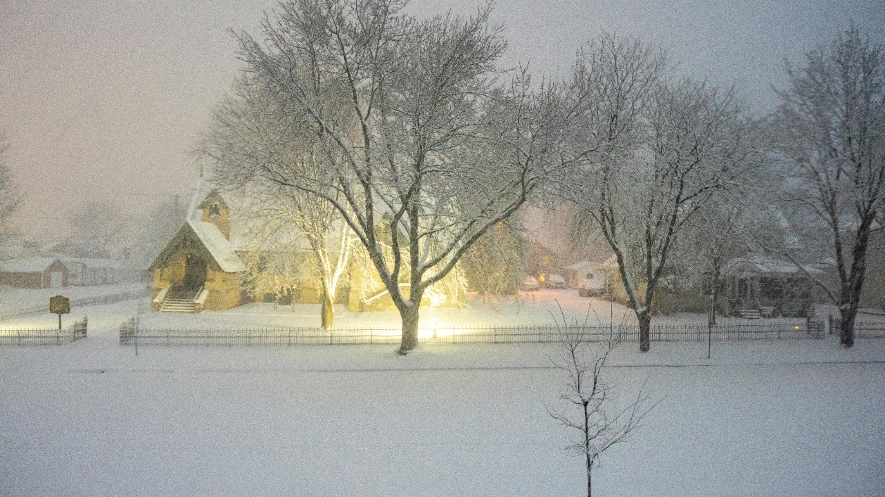 105M under freeze alerts as monster blizzard paralyzes 11 states