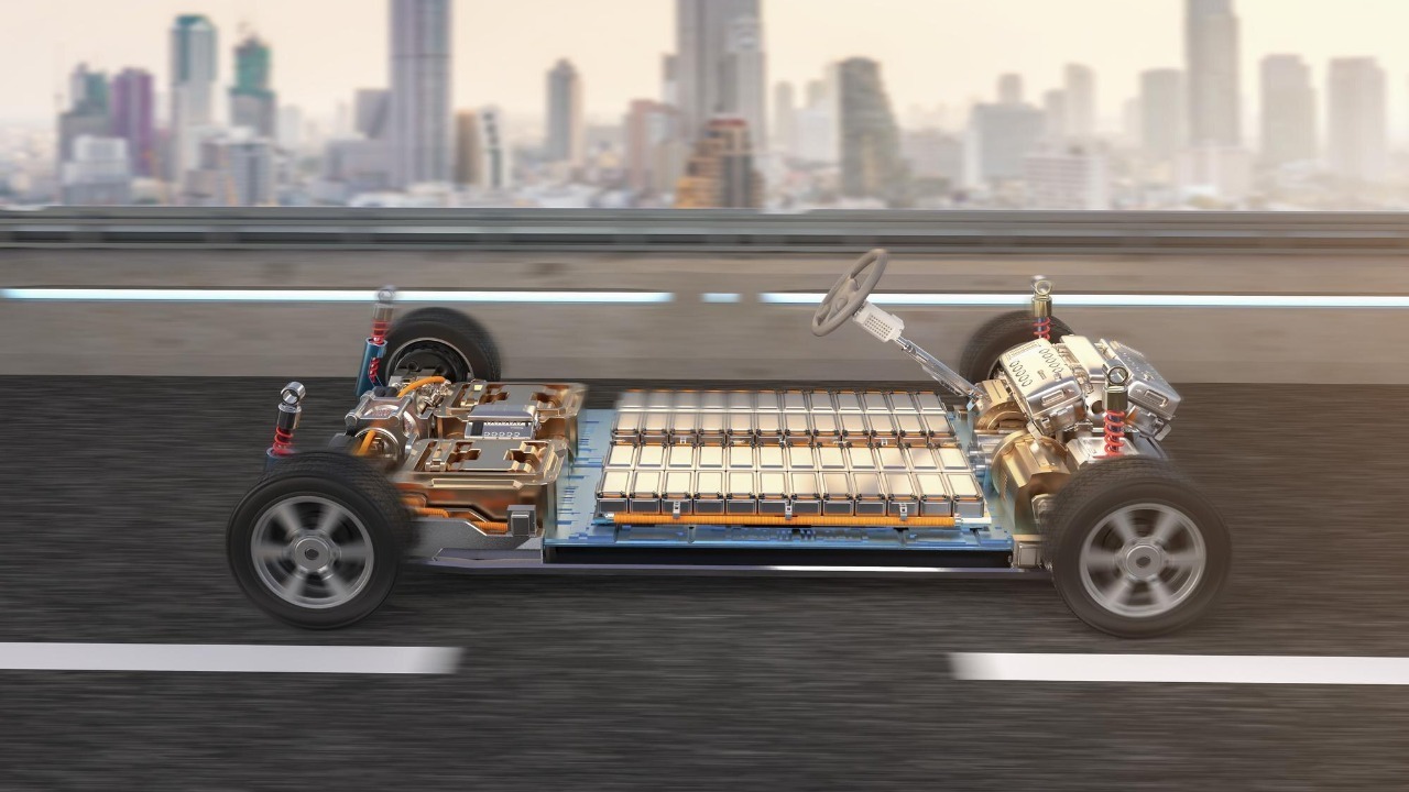 World’s 1st EV solid state battery packs nearly 2x the charge of some Teslas