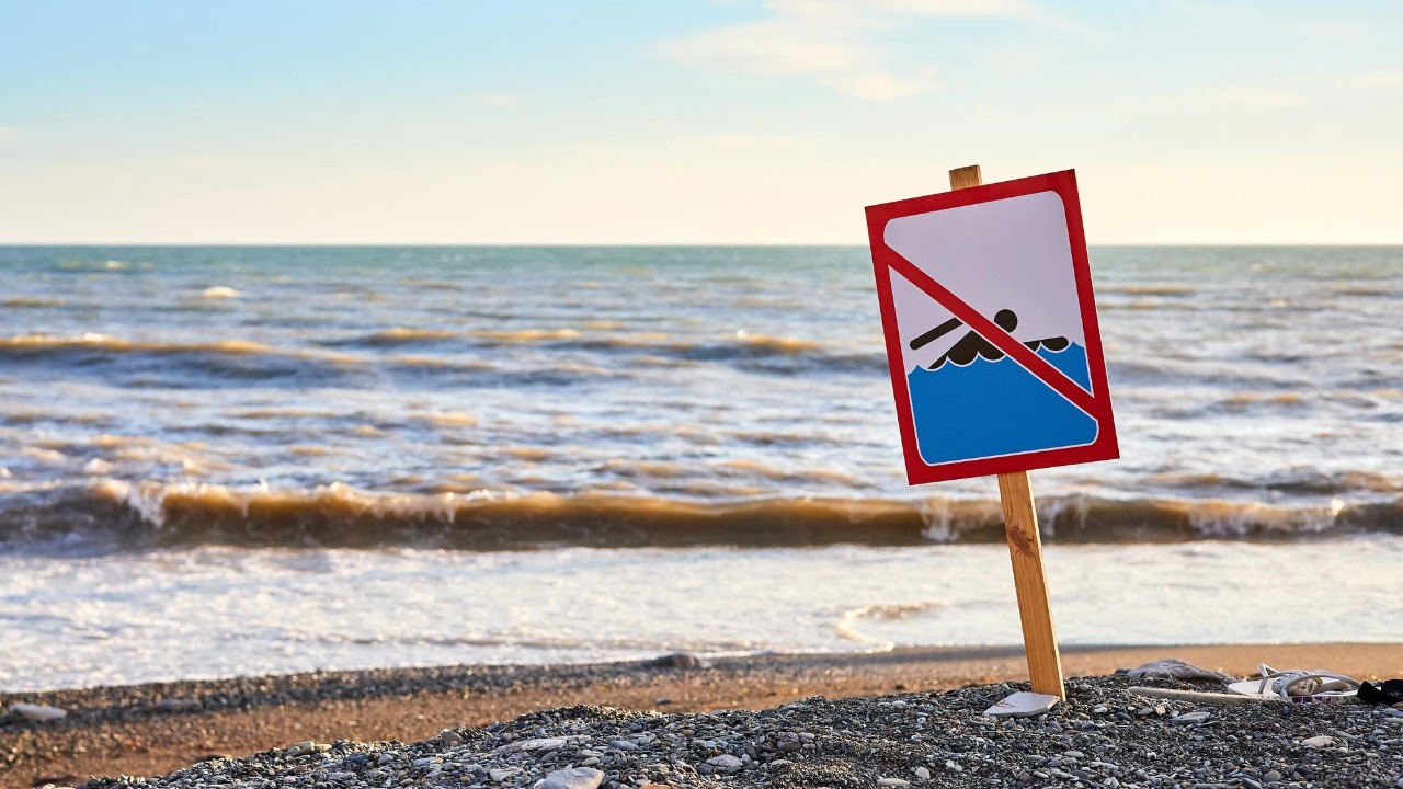 Urgent beach alert in CA and OR: officials say stay out of the ocean