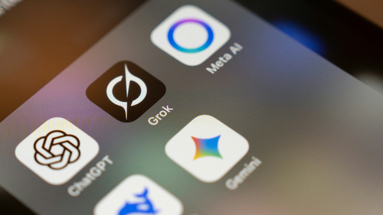 Apple & Google under fire to ban X & Grok from app stores
