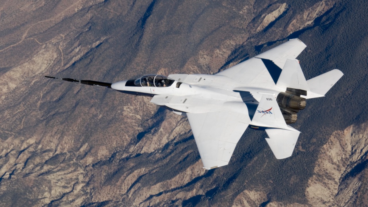 NASA test jet hits 144 mph with radical new wing that slashes fuel use