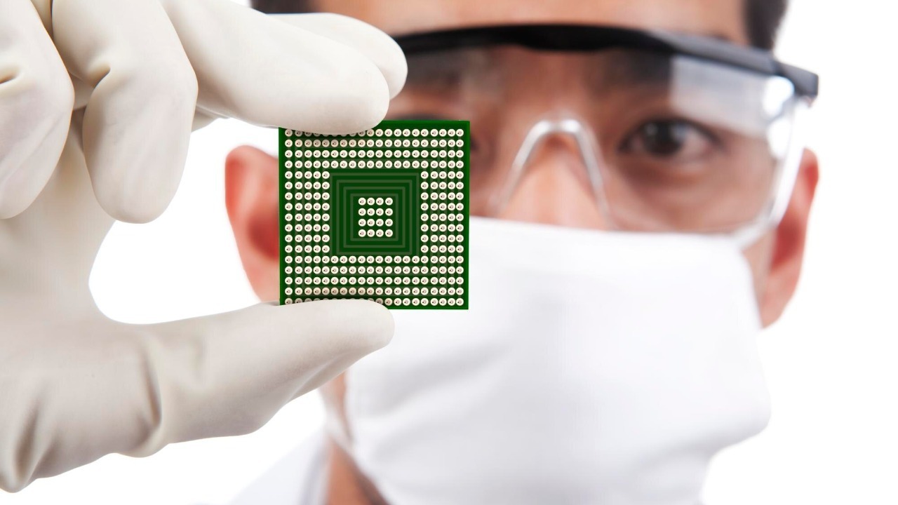 This semiconductor stock could sit at the heart of the AI spending tsunami