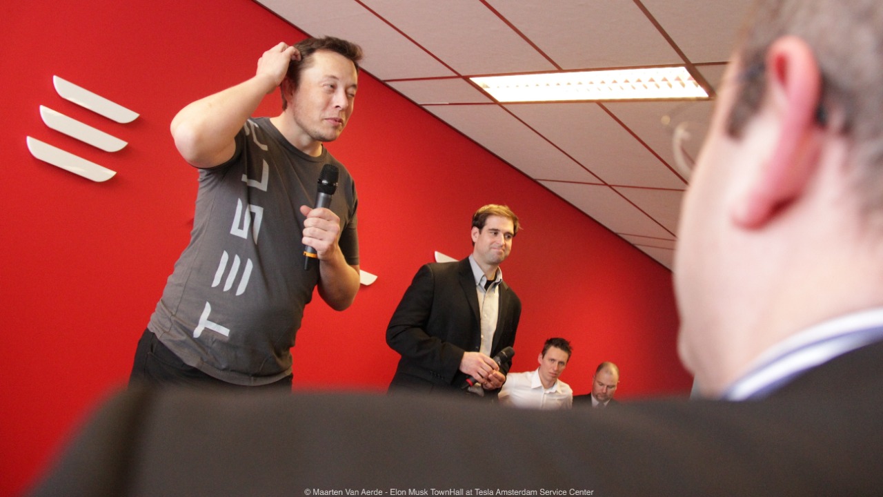 Elon Musk misses Cybercab and Optimus deadlines again and fans erupt