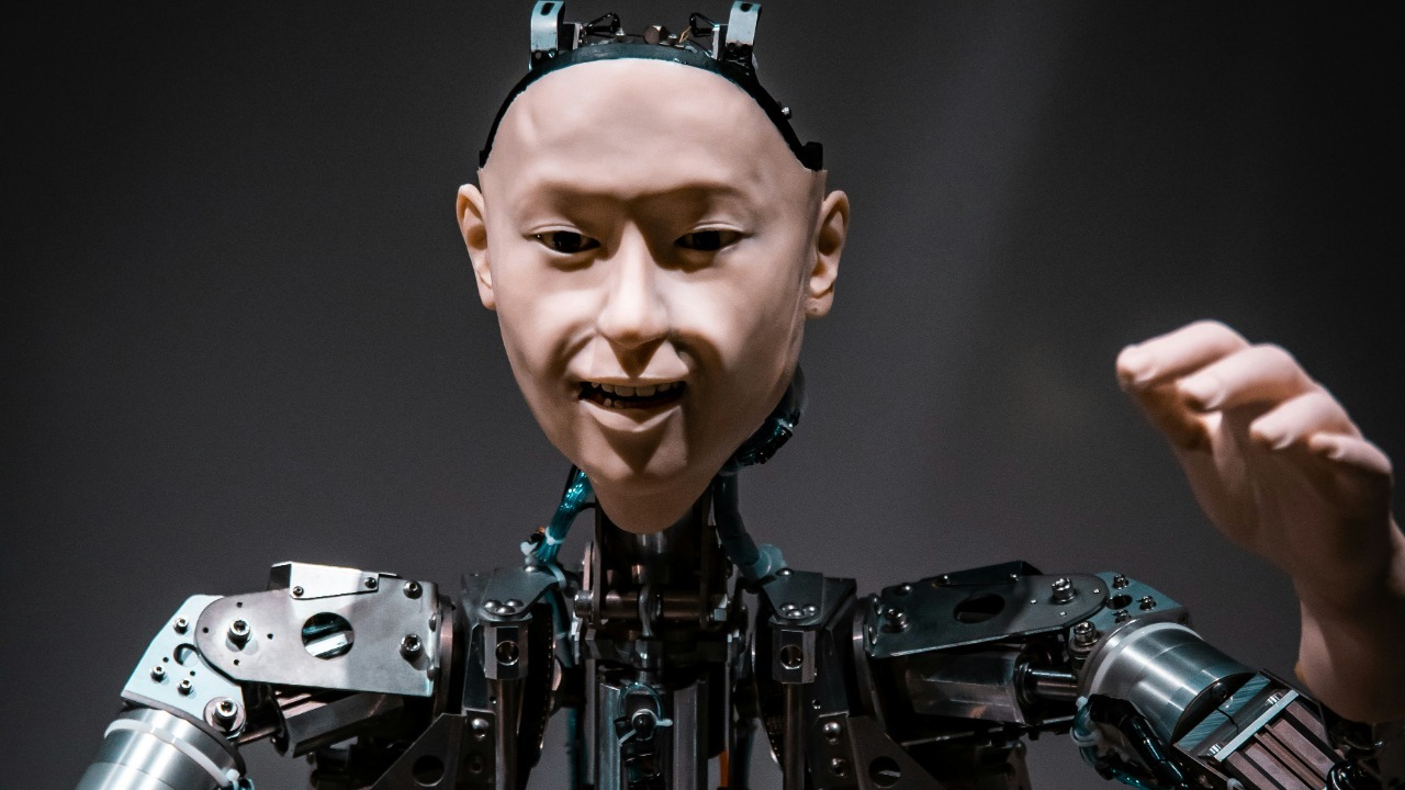 Terrifying lifelike humanoid robot with muscles and bones just woke up
