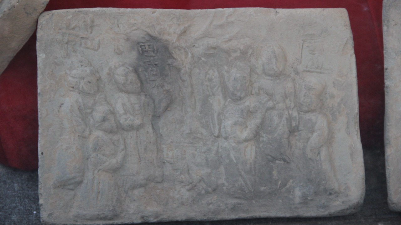 Archaeologists stunned by discovery of unexpected blonde man in ancient Chinese tomb