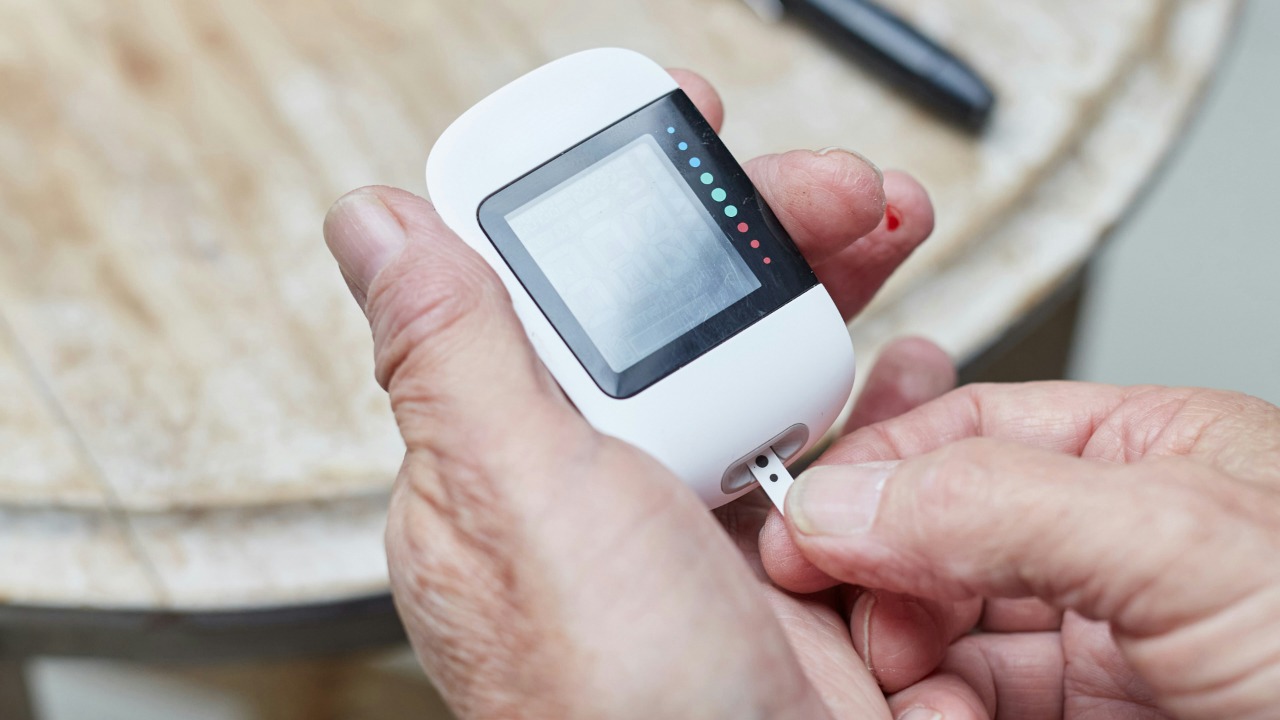 Blood sugar spikes tied to 69% higher Alzheimer’s risk, experts warn