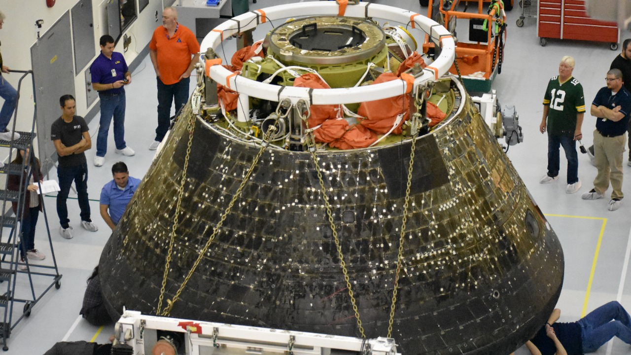 Orion will haul astronauts past the Moon despite risky heat-shield flaw