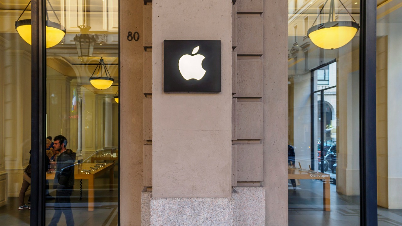 Apple’s ad addiction is wrecking everything that made the iPhone great