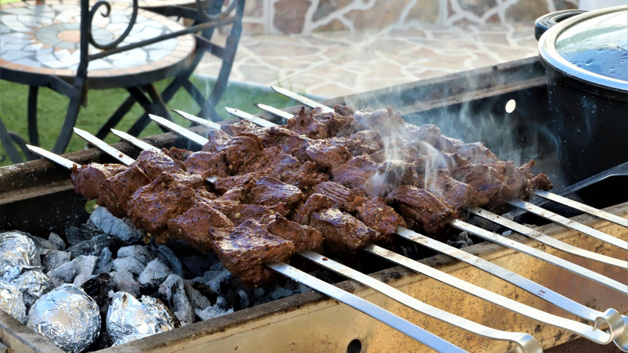 Meat eaters more likely to hit 100, study finds, but there’s a big catch