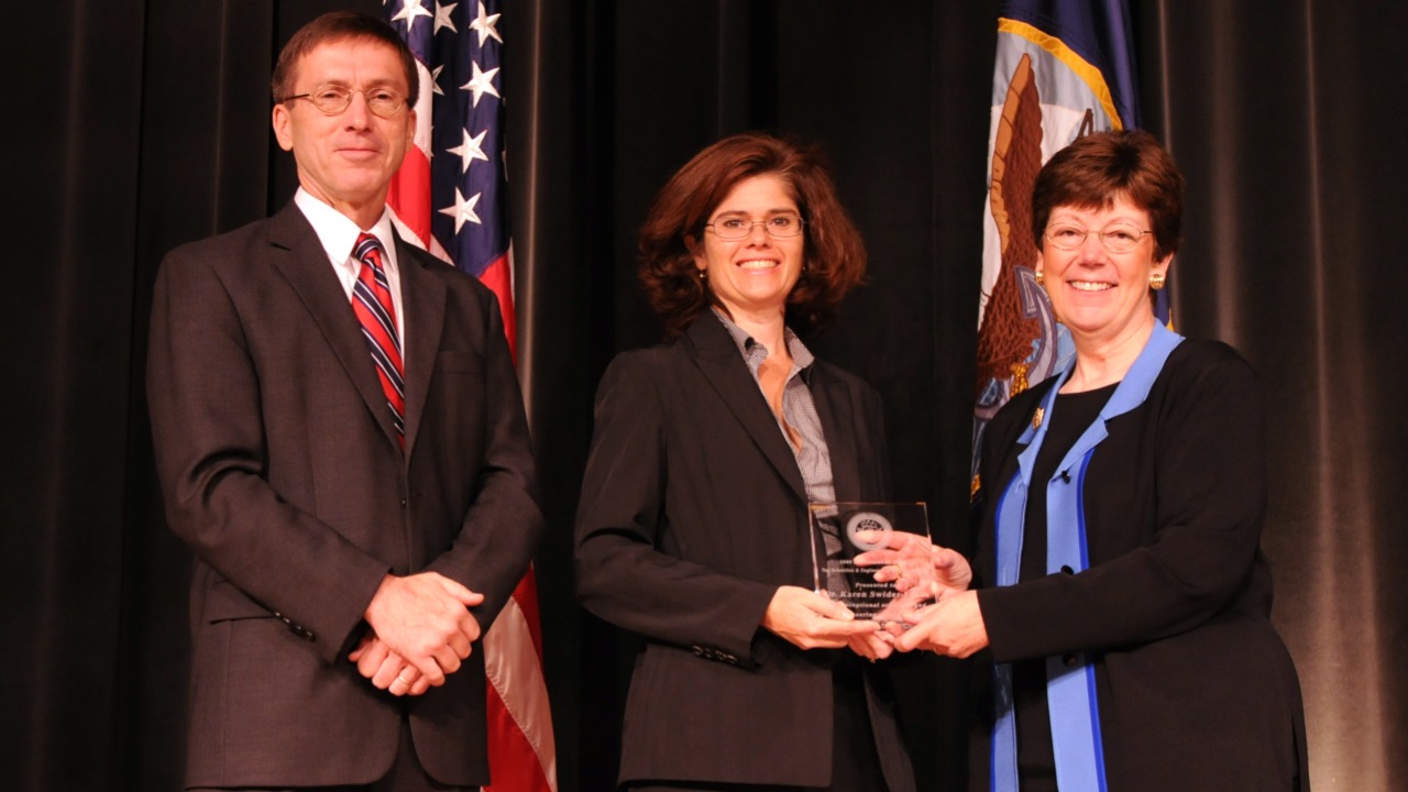 Image Credit: U.S. Navy photo by Mass Communication Specialist 2nd Class Sharay Bennett - Public domain/Wiki Commons