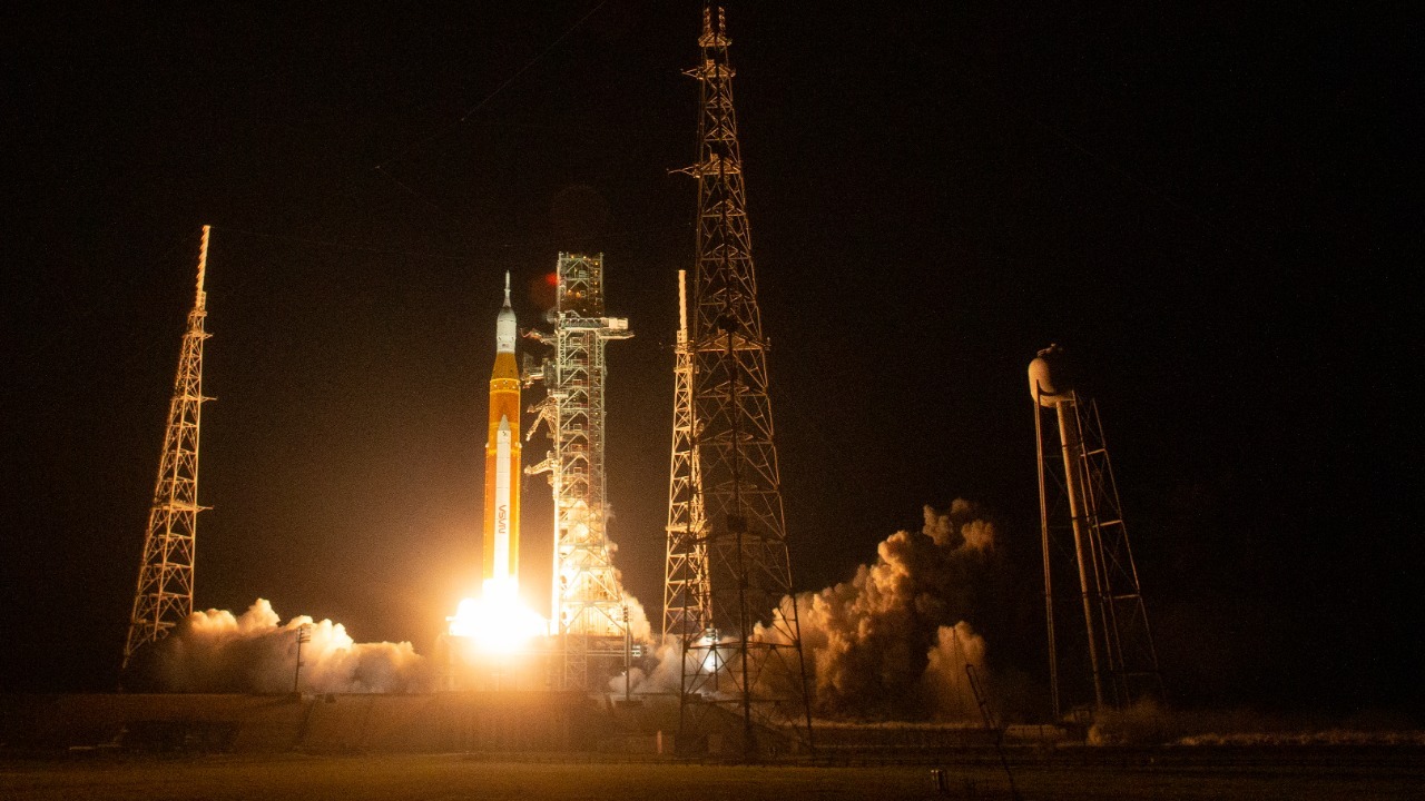Brutal cold at launch site forces NASA to delay 1st Artemis moonshot with astronauts