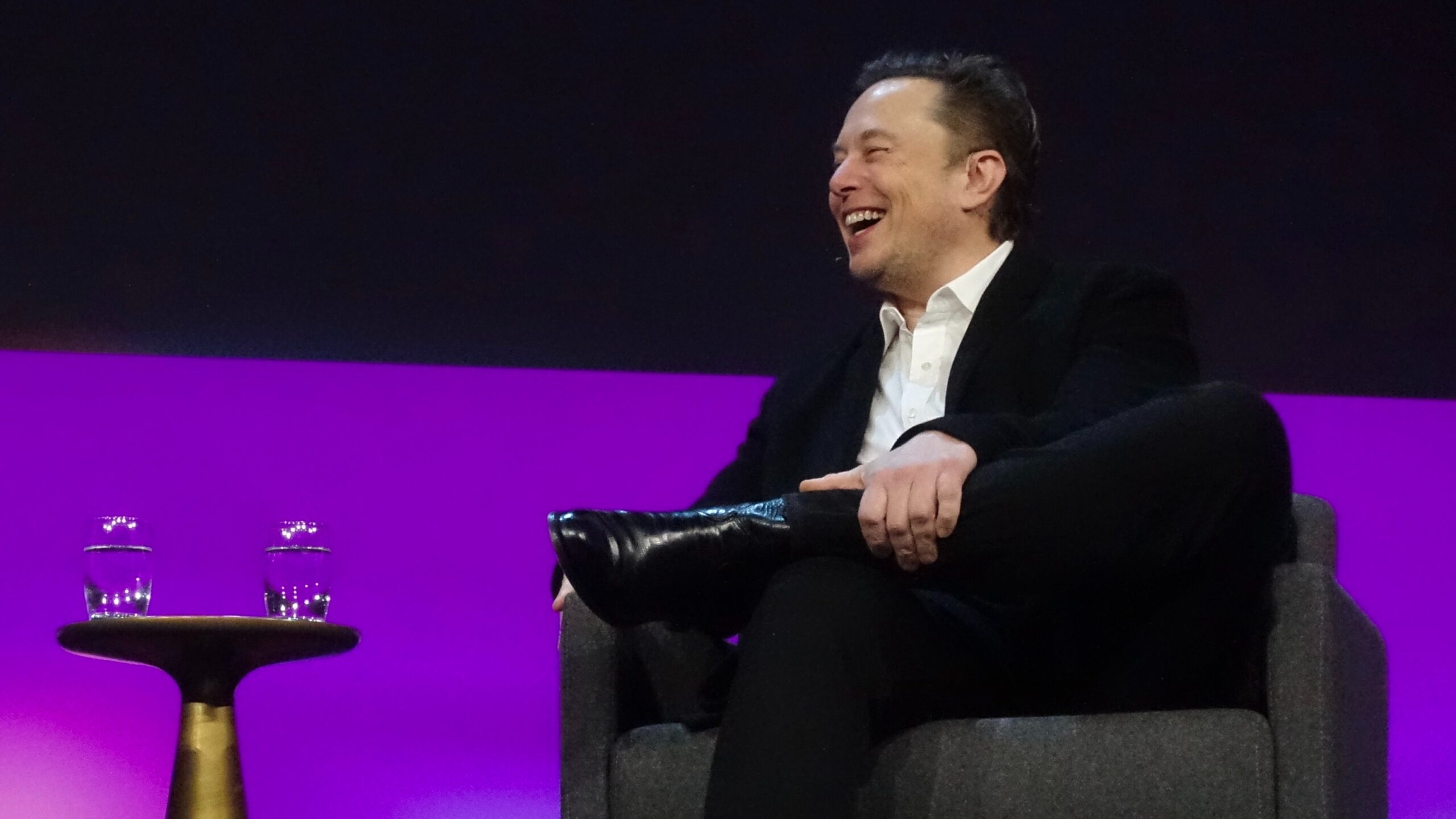 Elon Musk is hiring and his dead simple application exposes what he really wants