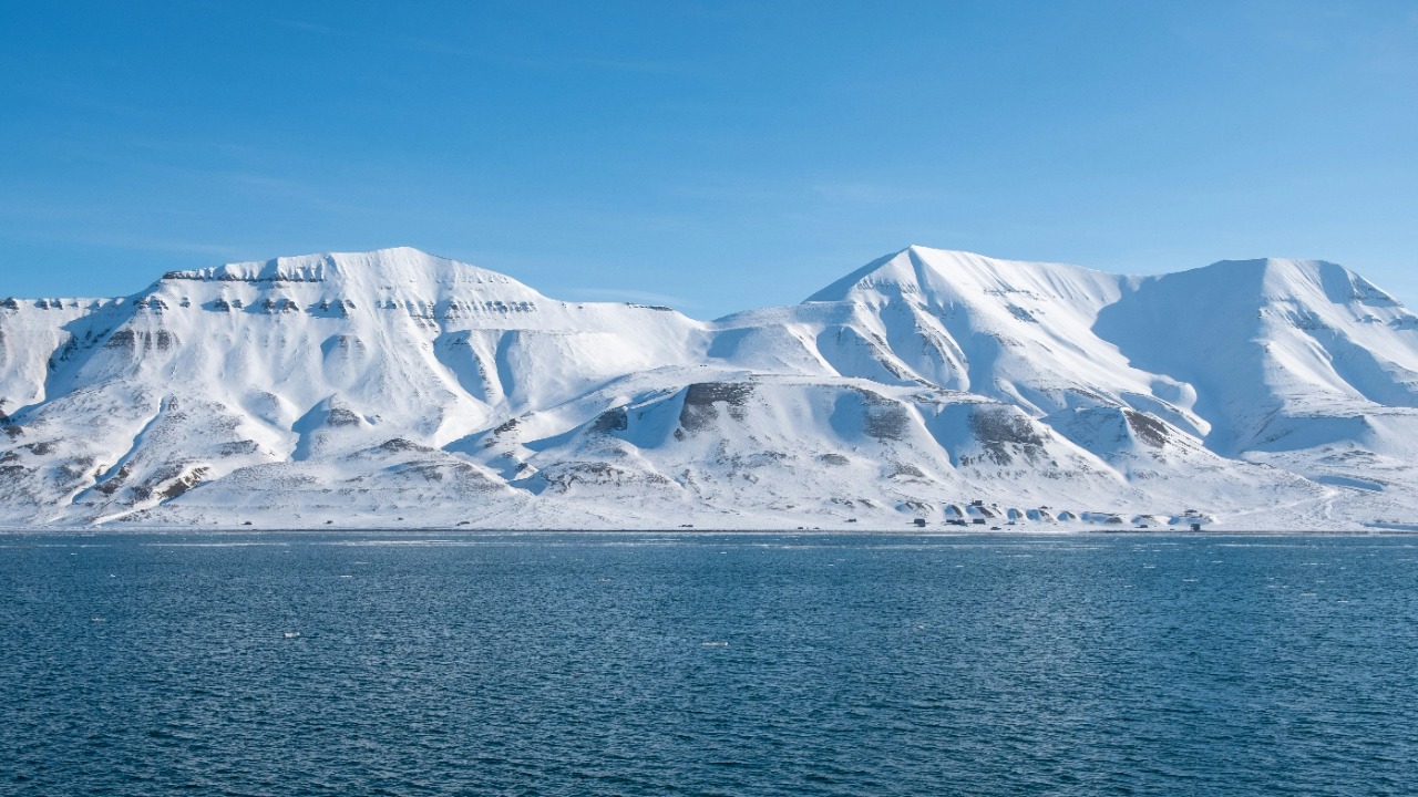 Researchers issue chilling warning after grim new Arctic discovery