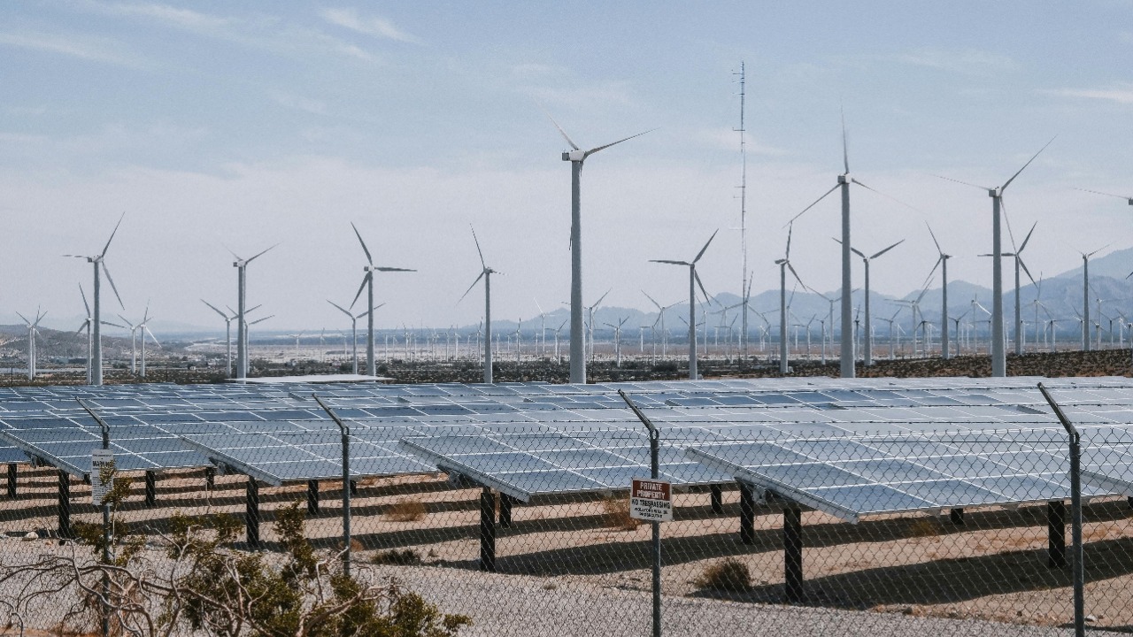 Clean energy source emerges that can beat both sun and wind