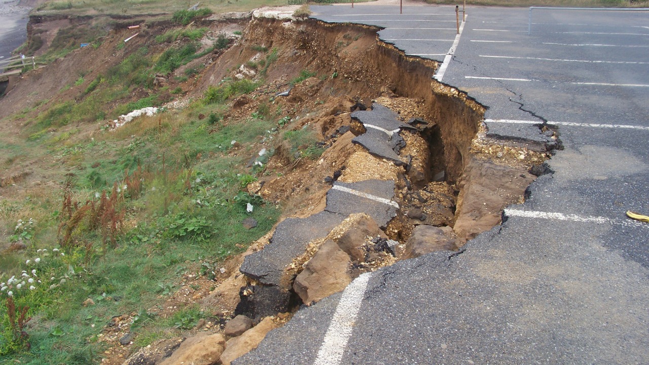 Rapid-fire quakes jolt California, shaking thousands in just minutes