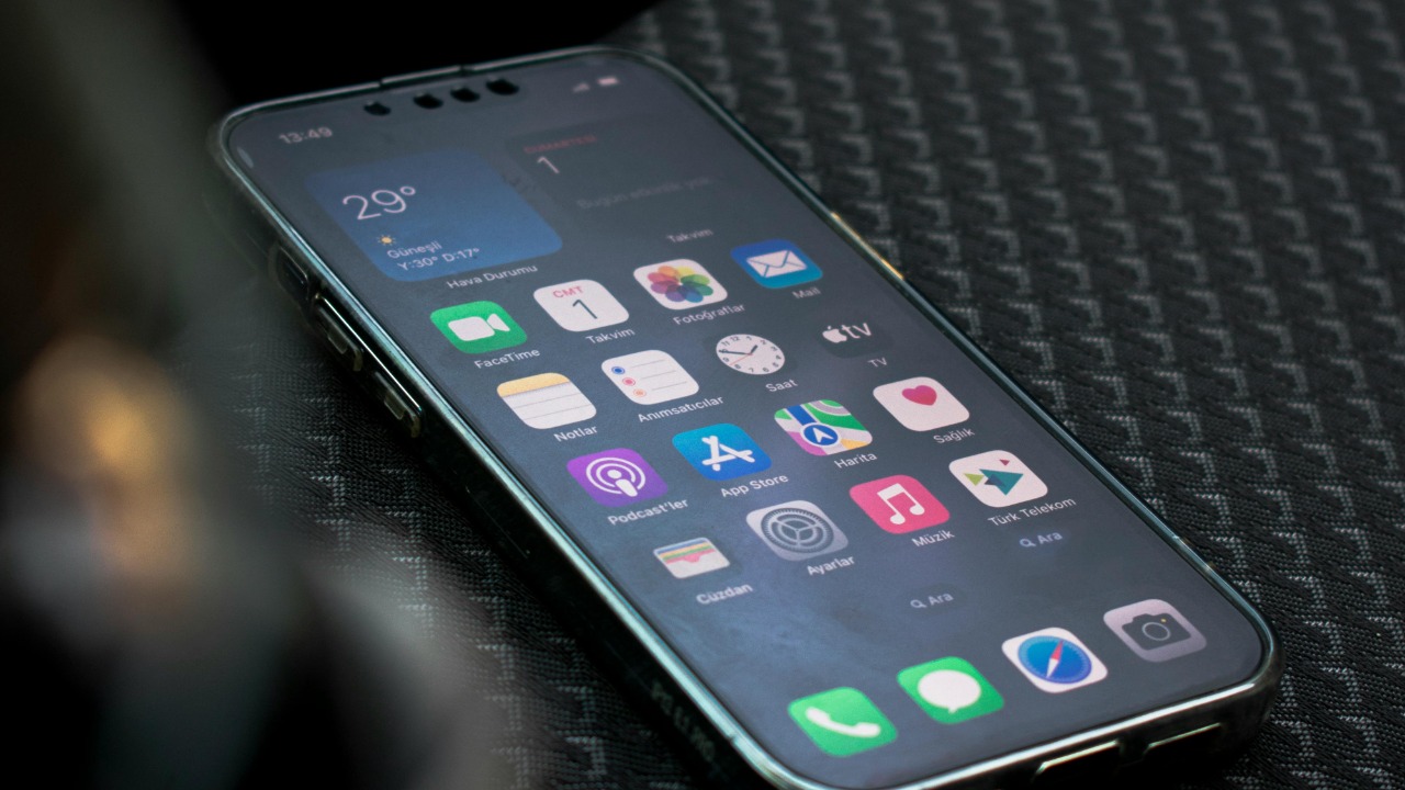 Your iPhone hides a virtual home button you never knew you had