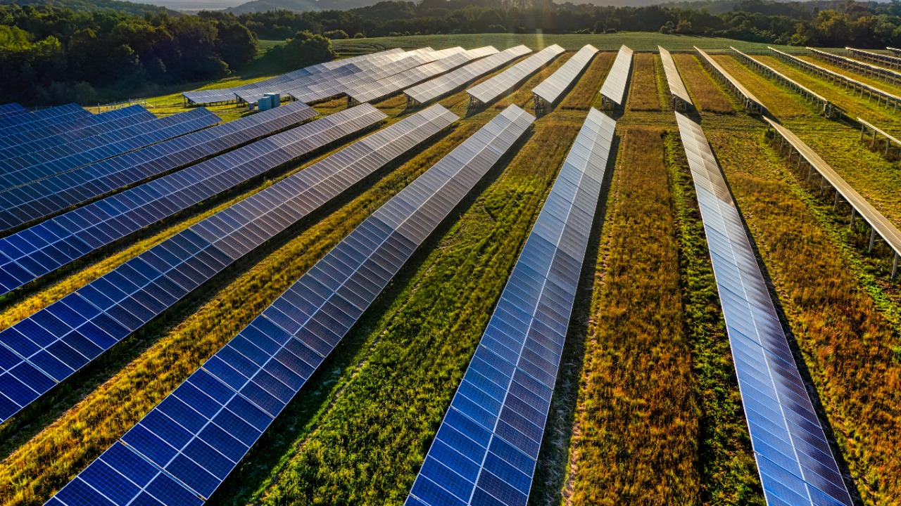 China’s giant open-sea solar farm is quietly rewriting its power grid