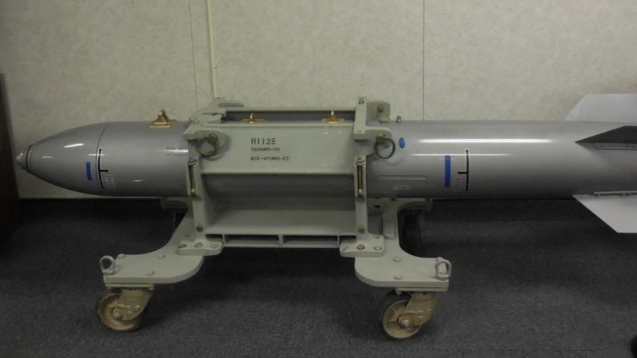 Guess who controls nearly 90% of the world’s nuclear weapons?