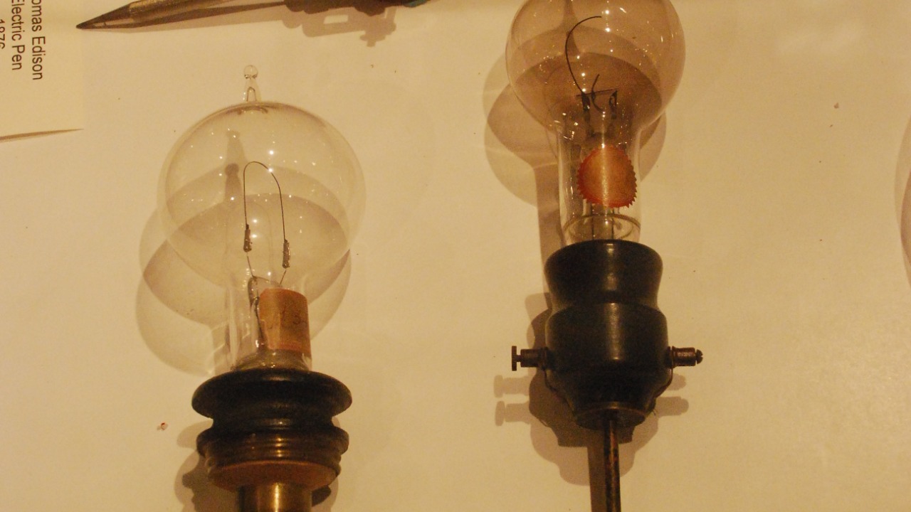Edison may have accidentally made graphene with an 1879 light bulb