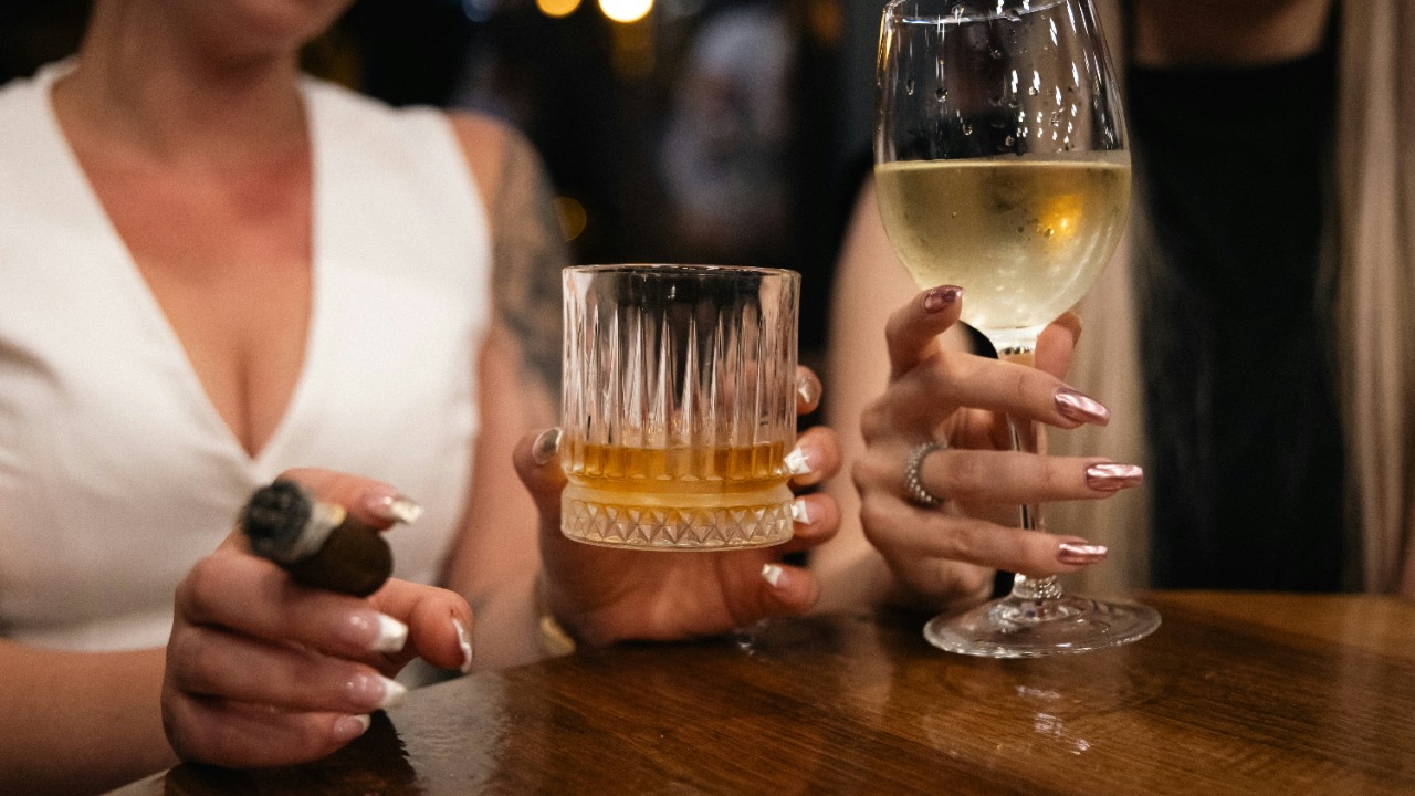 Alcohol hijacks your brain and shatters it into chaotic local fragments