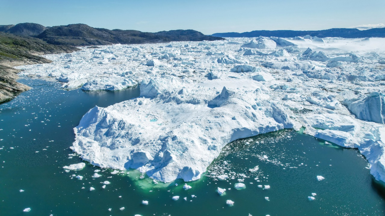 Jakobshavn Glacier — Image Credit: Giles Laurent - CC BY-SA 4.0/Wiki Commons