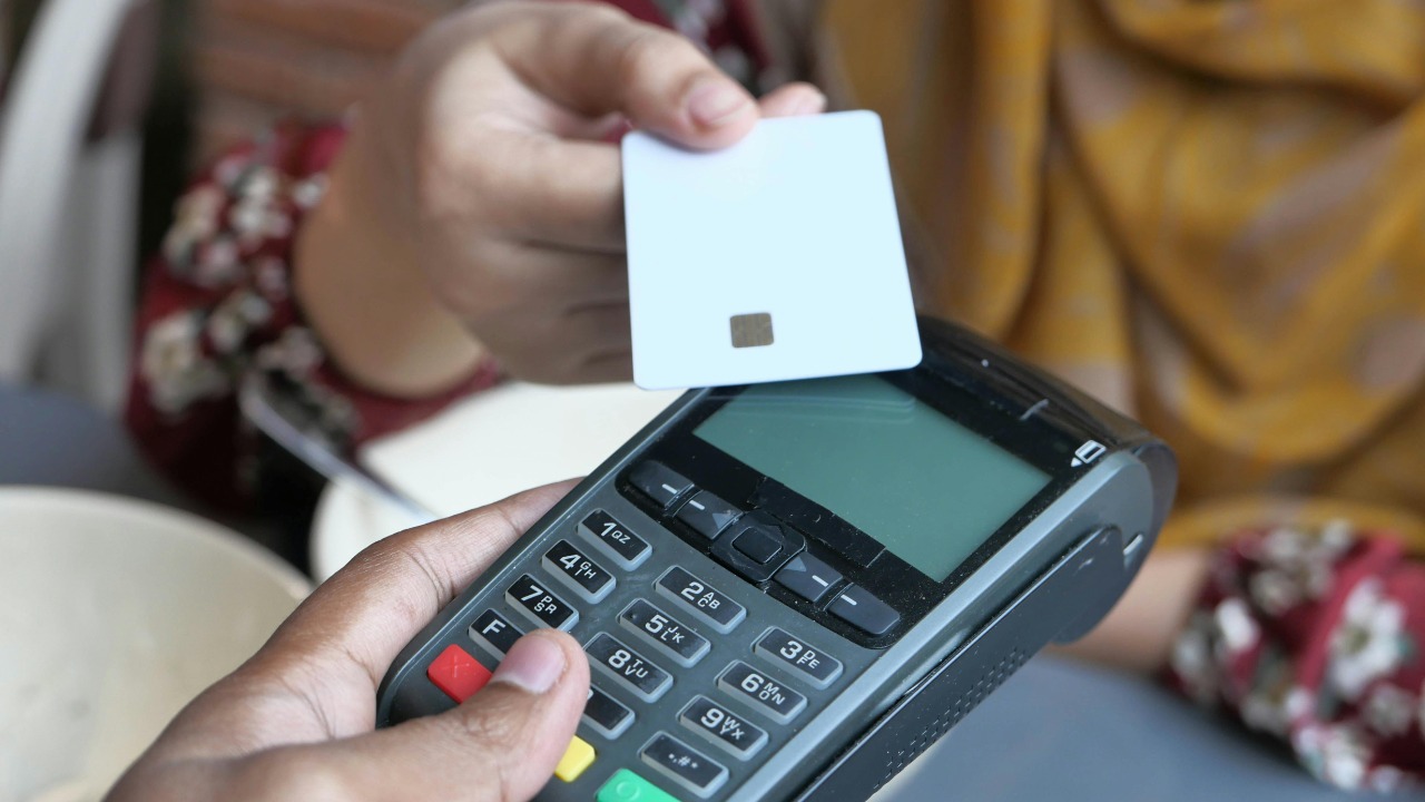 Payment terminal — Image Credit: Towfiqu barbhuiya/Pexels