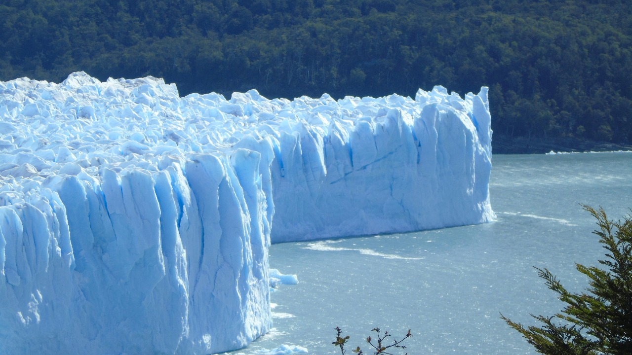 Perito Moreno Glacier — Image Credit: Alberto Vivas/Pexels