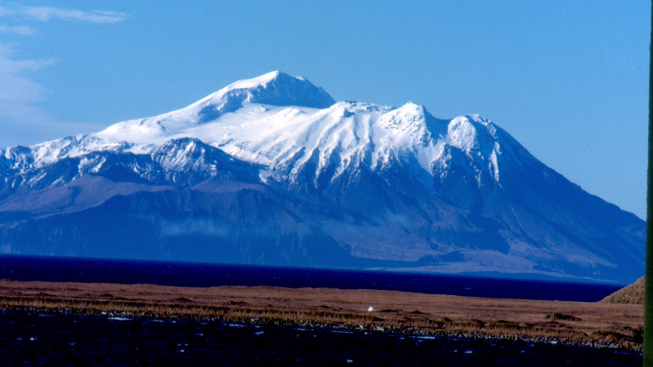 Great Sitkin — Image Credit: Chiefhuggybear - CC BY 3.0/Wiki Commons