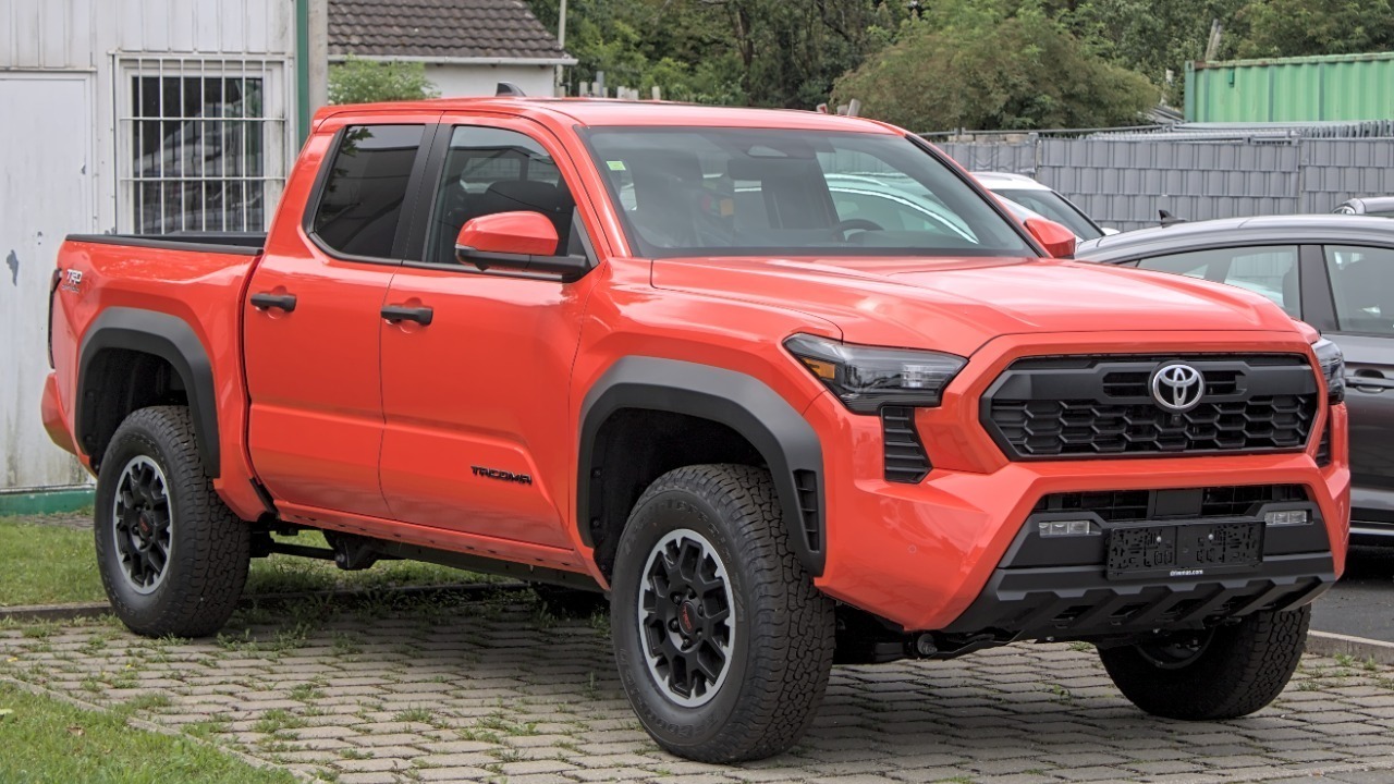 Toyota Tacoma Hybrid — Image Credit: Alexander-93 - CC BY-SA 4.0/Wiki Commons