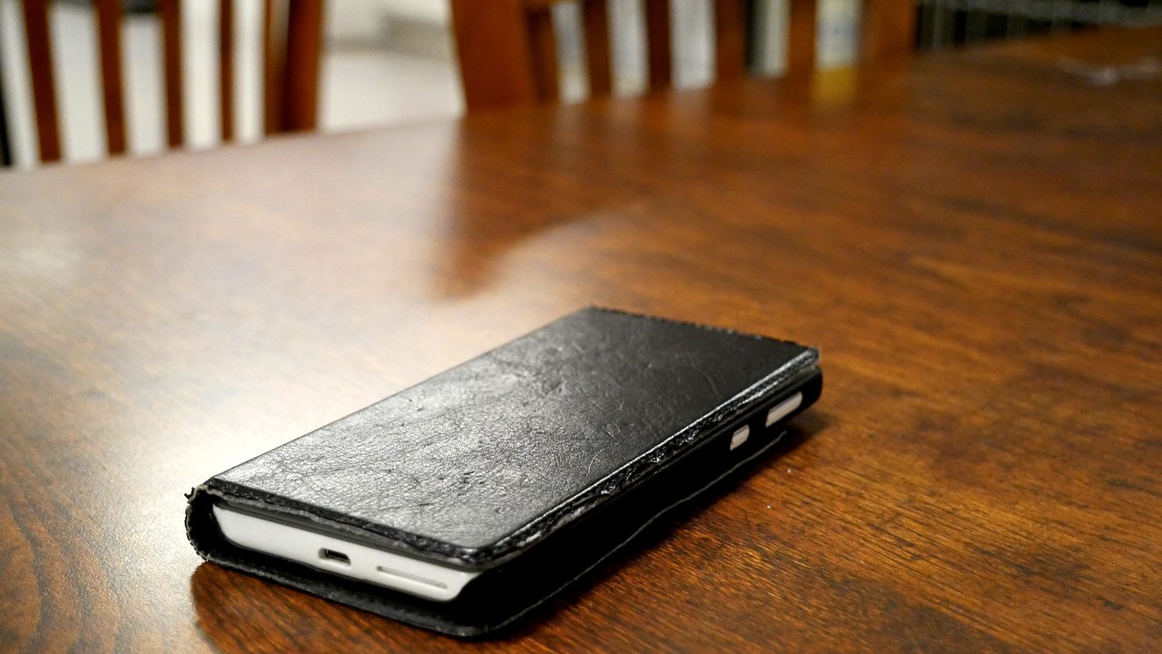 Smartphone On Table — Image Credit: Santeri Viinamäki - CC BY-SA 4.0/Wiki Commons