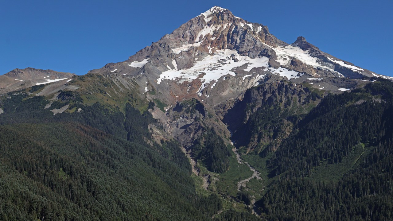 Mount Hood — Image Credit: Walter Siegmund (talk) - CC BY-SA 4.0/Wiki Commons