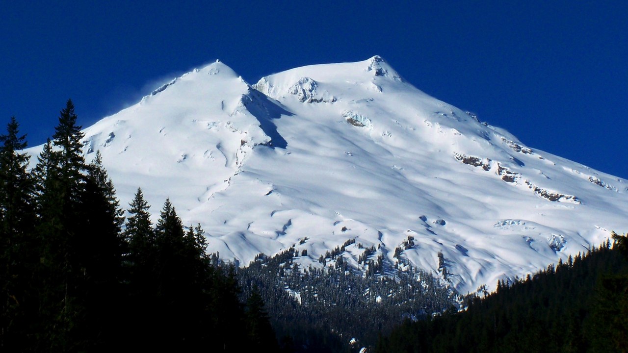 Mount Baker — Image Credit: Lhb1239 - CC BY-SA 3.0/Wiki Commons