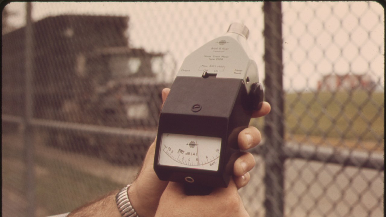 Decibel Meter — Image Credit: Michael Philip Manheim - Public domain/Wiki Commons