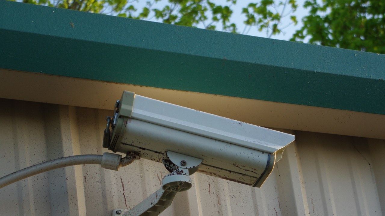 Outdoor Security Camera — Image Credit: M.O. Stevens - CC BY-SA 3.0/Wiki Commons