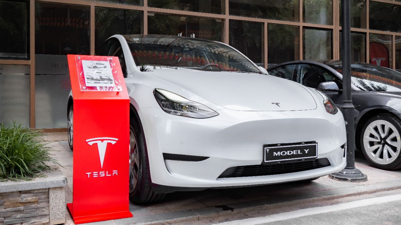 Tesla — Image Credit: Makara Heng/Pexels