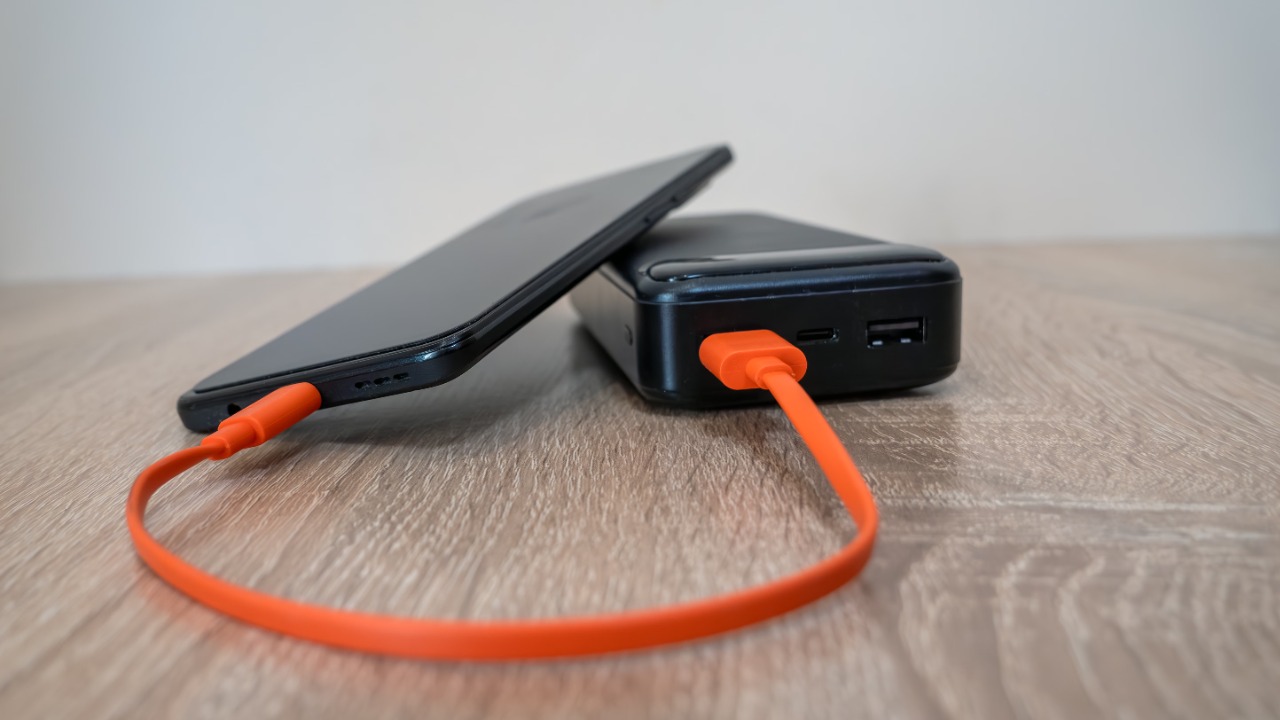 Super Off-Road Solar Power Bank — Image Credit: Eleonora Vokueva/Pexels