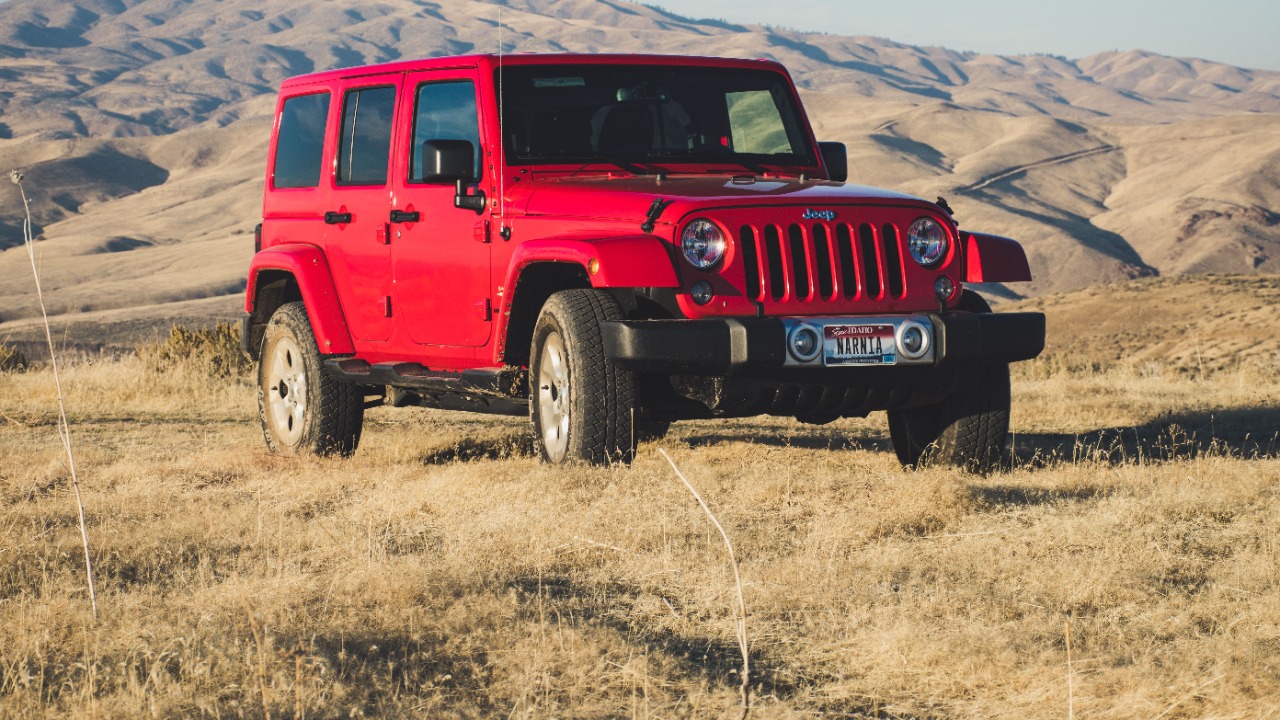Jeep Wrangler — Image Credit: Brett Sayles/Pexels