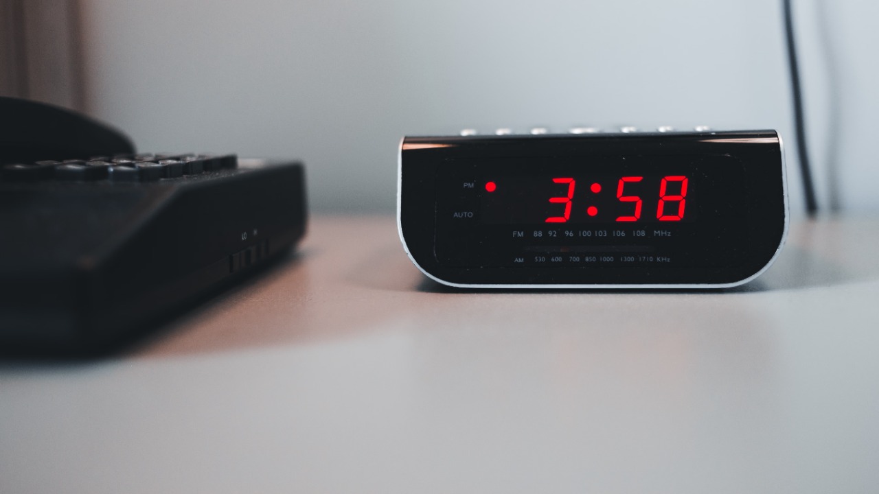 Alarm clock — Image Credit: Erik Mclean/Pexels