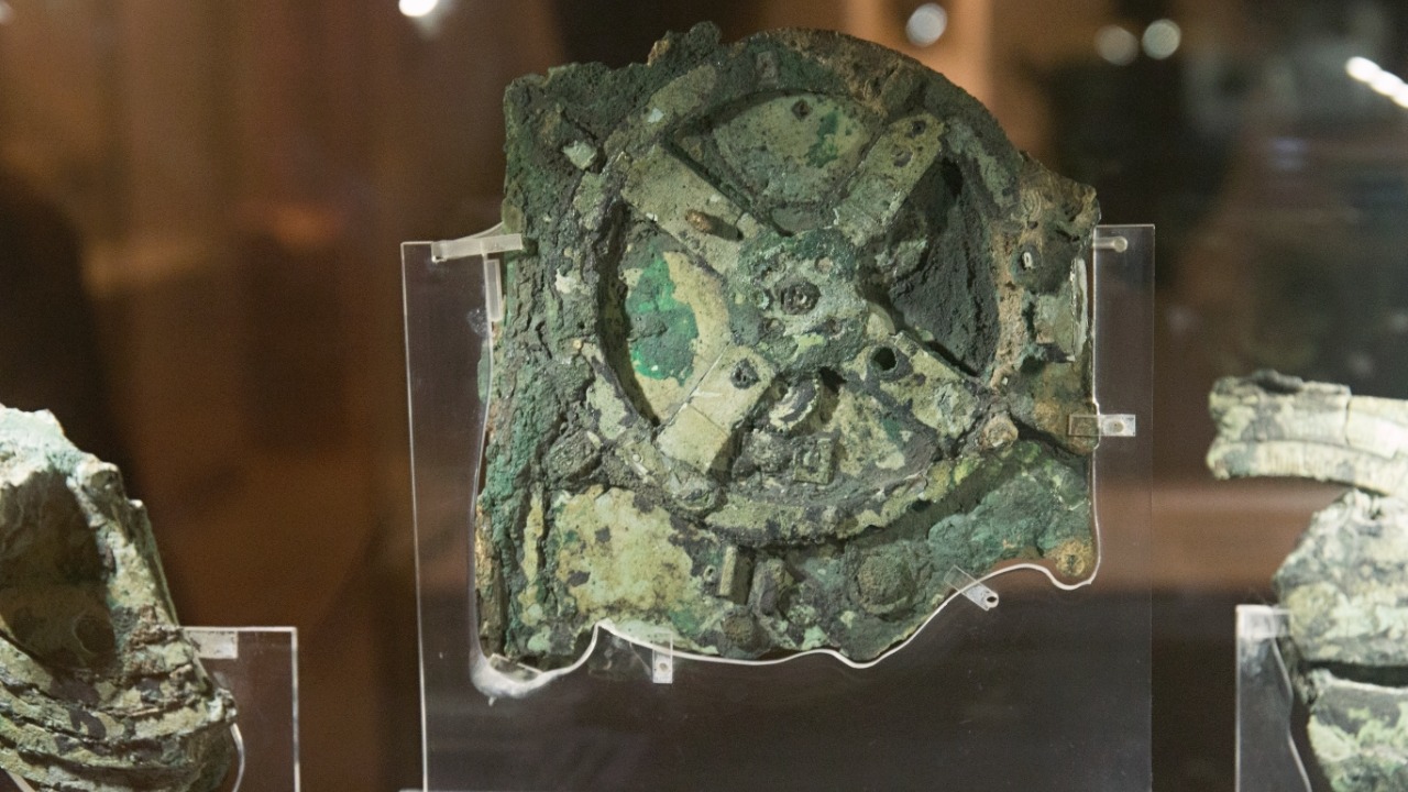 Antikythera Mechanism — Image Credit: Zde - CC BY-SA 4.0/Wiki Commons