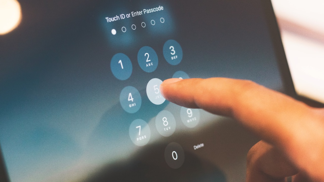 Smartphone — Image Credit: indra projects/Pexels