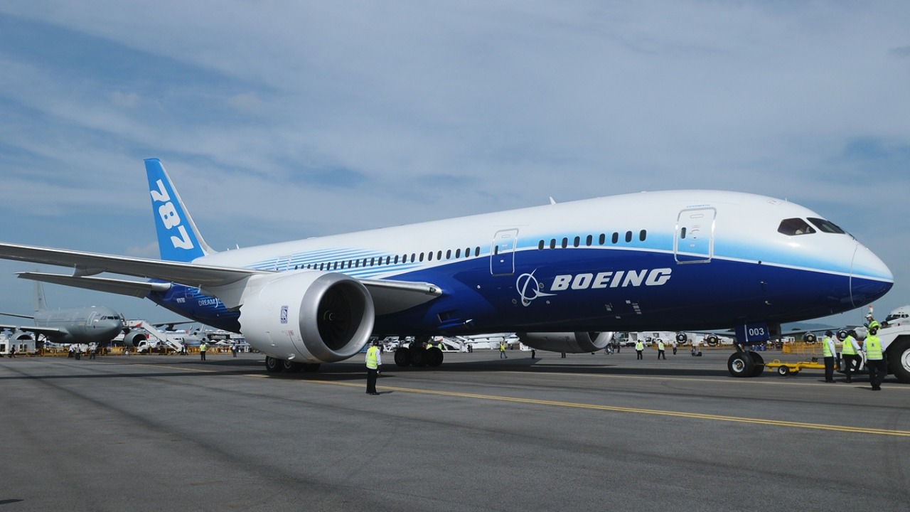 Boeing 787 Dreamliner (2013 battery grounding) — Image Credit: Aldo Bidini - GFDL 1.2/Wiki Commons