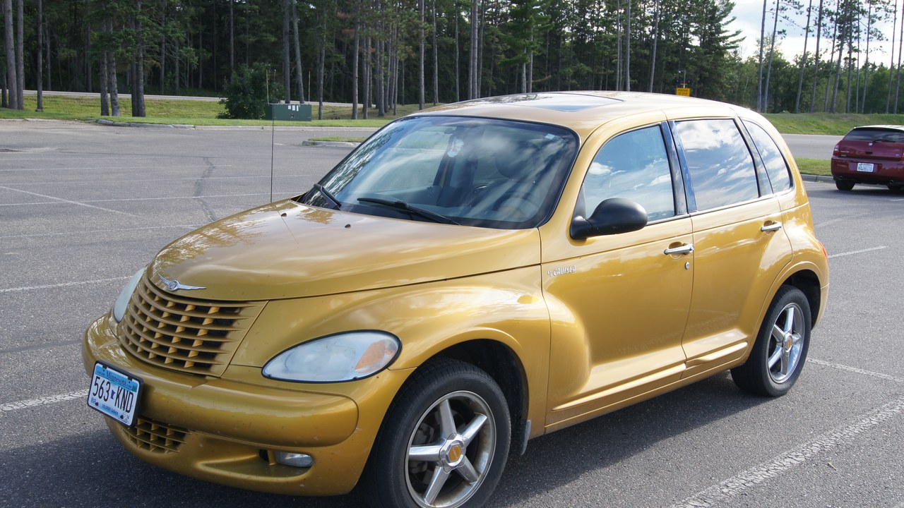 Chrysler PT Cruiser — Image Credit: Greg Gjerdingen from Willmar, USA - CC BY 2.0/Wiki Commons