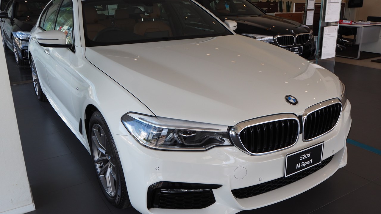 BMW 5 Series — Image Credit: Chanokchon - CC BY-SA 4.0/Wiki Commons