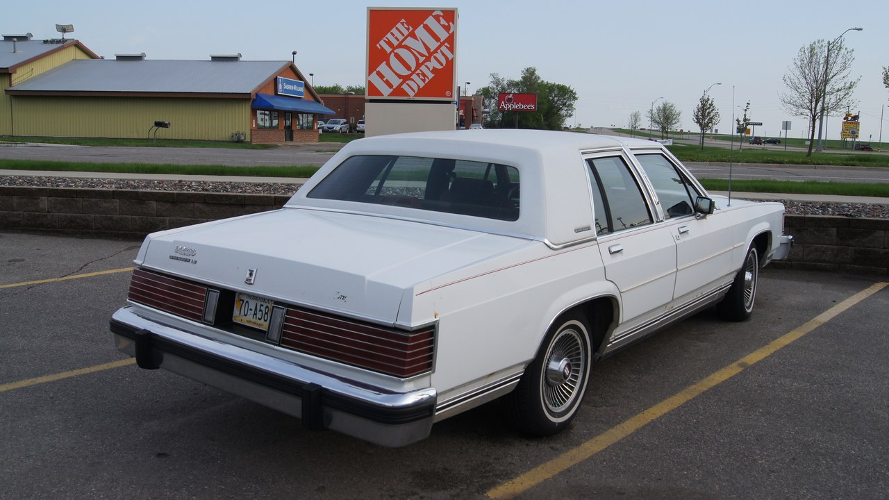 Mercury Grand Marquis — Image Credit: Greg Gjerdingen from Willmar, USA - CC BY 2.0/Wiki Commons