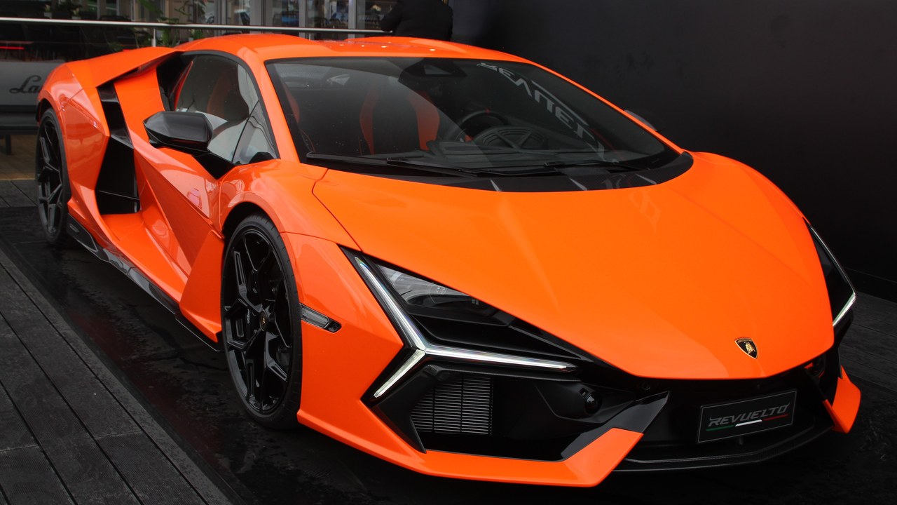 Lamborghini Revuelto — Image Credit: MrWalkr - CC BY-SA 4.0/Wiki Commons