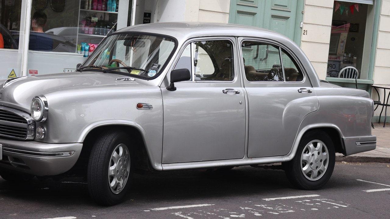 Hindustan Ambassador — Image Credit: Vauxford - CC BY-SA 4.0/Wiki Commons