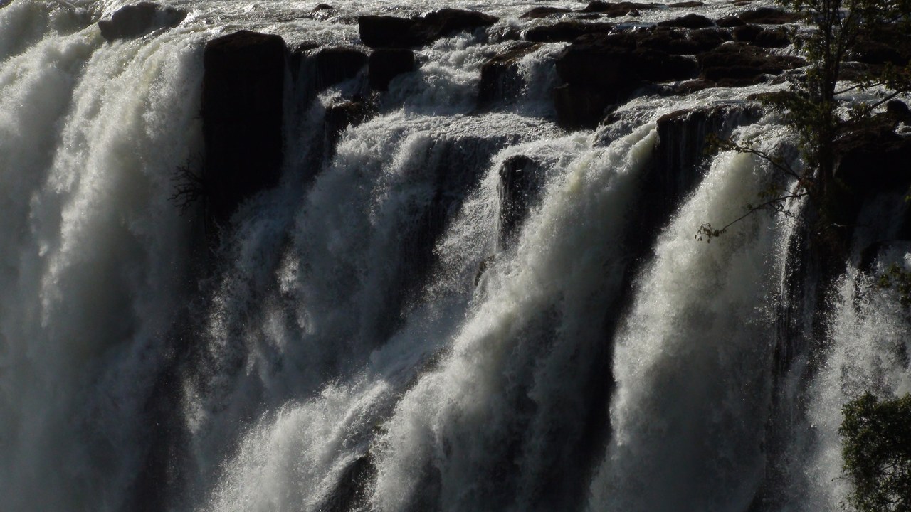 Victoria Falls — Image Credit: Velatrix - CC0/Wiki Commons