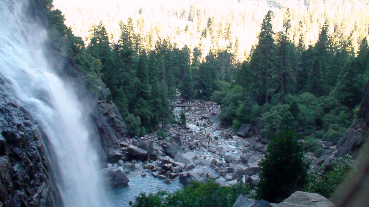 Yosemite Falls — Image Credit: Andrew Burnham - CC BY-SA 3.0/Wiki Commons
